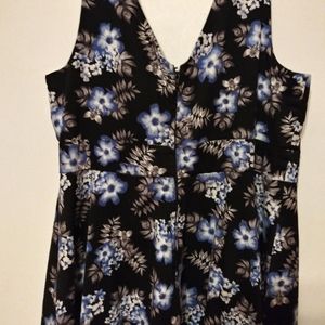 Beautiful sundress by TORRID.